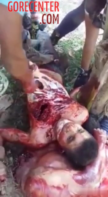 Brutal execution of a man • GoreCenter->