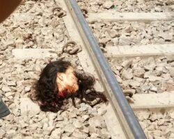 18-year-old Indian girl laid her head on the rails