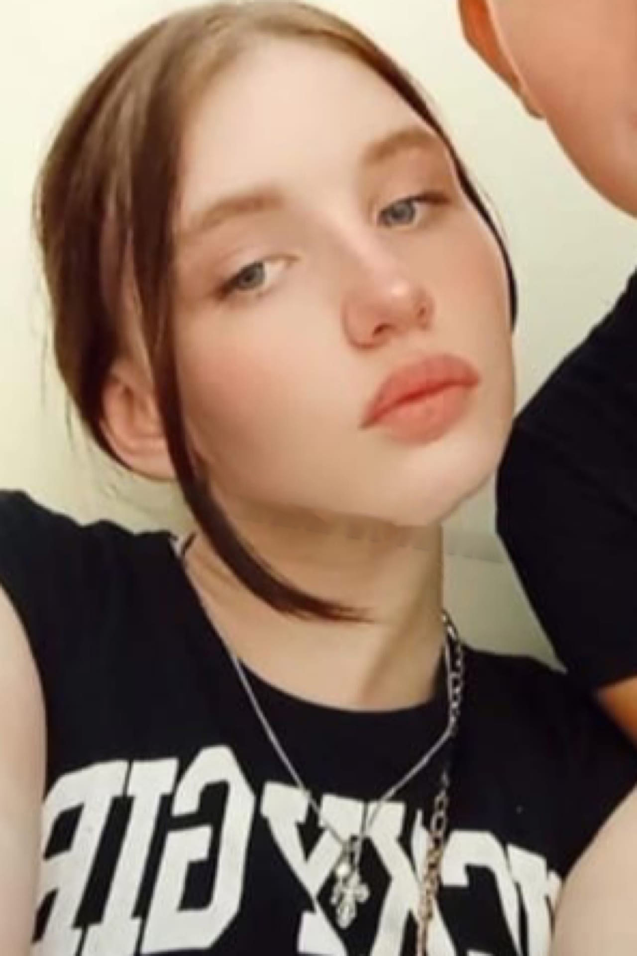 15 year old Girl Hanged Herself GoreCenter