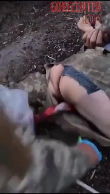 Ukrainian soldier castrated alive • GoreCenter