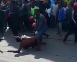 Cell phone thief lynched by mob