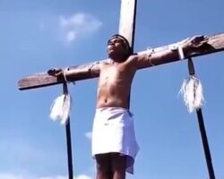 Dude volunteered to be crucified