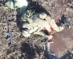Ukrainians massacre Russian occupiers from drone
