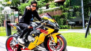 Thai biker lost his head