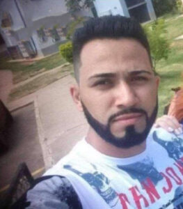 Decapitated and naked man dumped on roadside