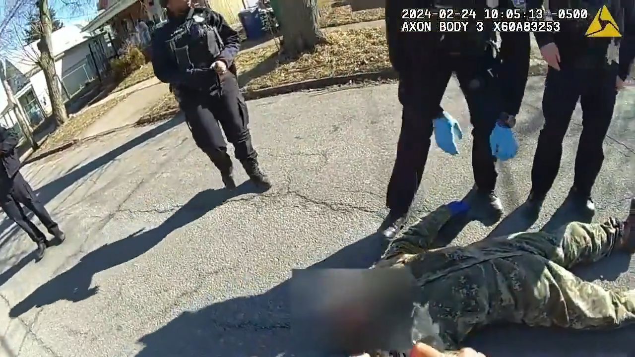 Shotgun wielding guy killed by Buffalo cops • GoreCenter