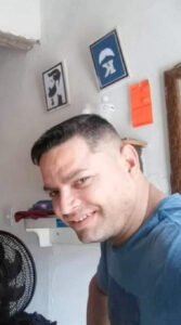 Barber stabbed to death in the middle of street