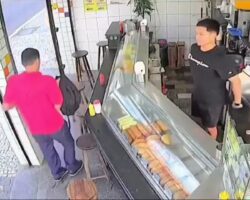 Man suddenly dies in snack bar
