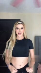 Mexican influencer murdered during live broadcast on TikTok 21