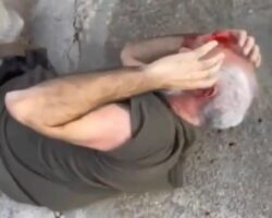 Old pervert beaten for showing his dick to saleswoman
