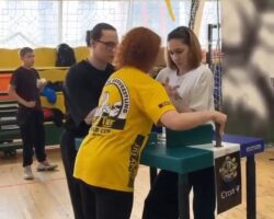 Teenage girl breaks her arm during wrestling match