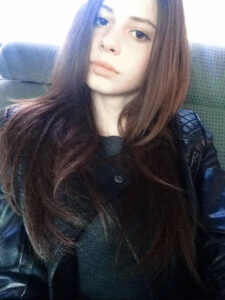 Young Russian woman hanged herself at playground over love