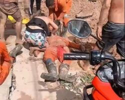 Worker buried under soil and rocks during excavation work in Belém