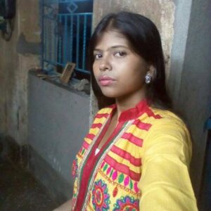 Young Indian woman hanged herself because of debts
