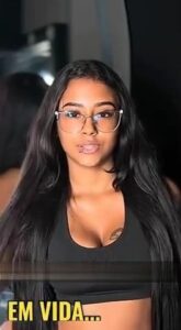 Dude sacrificed his 19-year-old girlfriend to save his own life 2