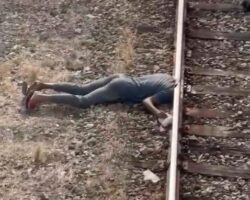 Brazilian committed suicide by placing his head on railway tracks
