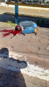 Man assassinated at bus stop in Corumbá