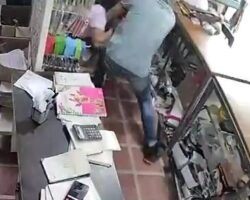 Man attacks his ex-girlfriend with knife