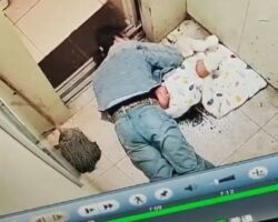 Woman suffers heart attack while holding her toddler