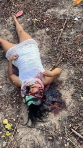 Brazilian gangsters execute woman with pickaxe