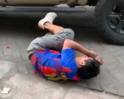 Motorbike thief gets clubbed with baseball bats