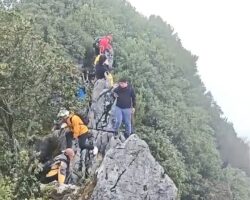 Chinese hiker distracted by his phone falls off cliff