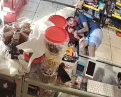 Man gunned down in convenience store