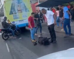 Pickpocket collectively beaten up by bus passengers