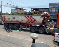 Peruvian female motorcyclist died under truck