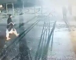 Suicide bomber detonates explosive device beside three police officers