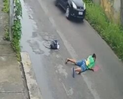 Guy surprised and assassinated by group of hitmen