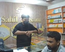 Armed robbers shoot store owner during robbery