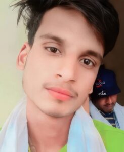 Energy company employee electrocuted on utility pole