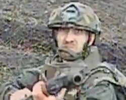 Russian soldier can’t escape Ukrainian drone