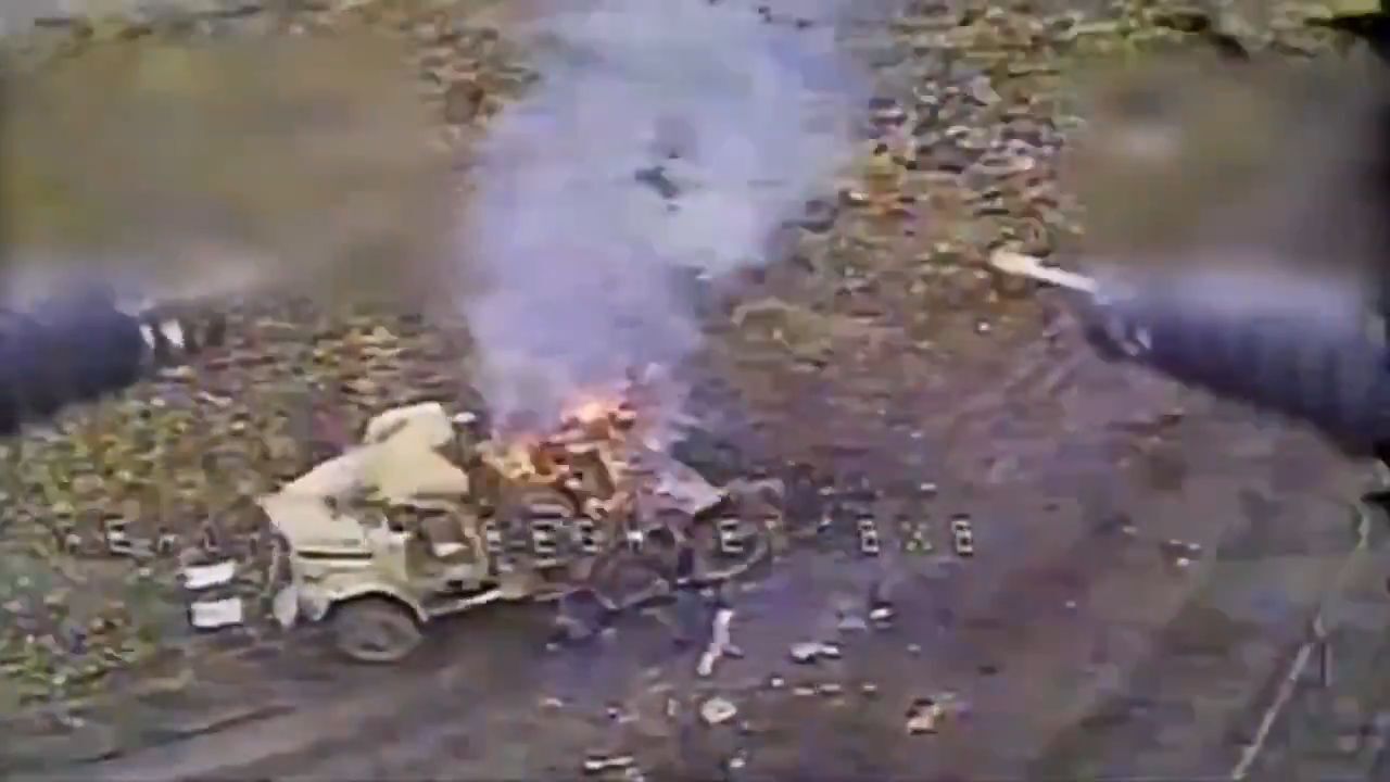 Single kamikaze drone takes out 11 Russian soldiers • GoreCenter