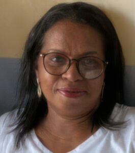 Woman dies on street from sudden heart attack