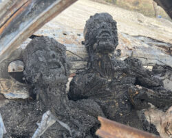 Israeli family burned alive in car