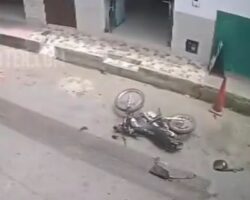 Motorcyclist gets run over by truck