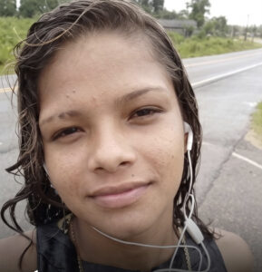 Young Brazilian woman found with her throat cut