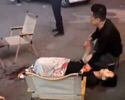 Woman stabs her husband and his mistress when she catches them