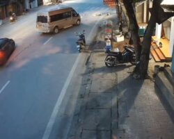 Motorcyclist killed in head-on crash with van