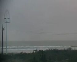 39-year-old woman killed by lightning strike on beach