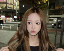 Japanese K-pop fan takes her own life live over cyberbullying
