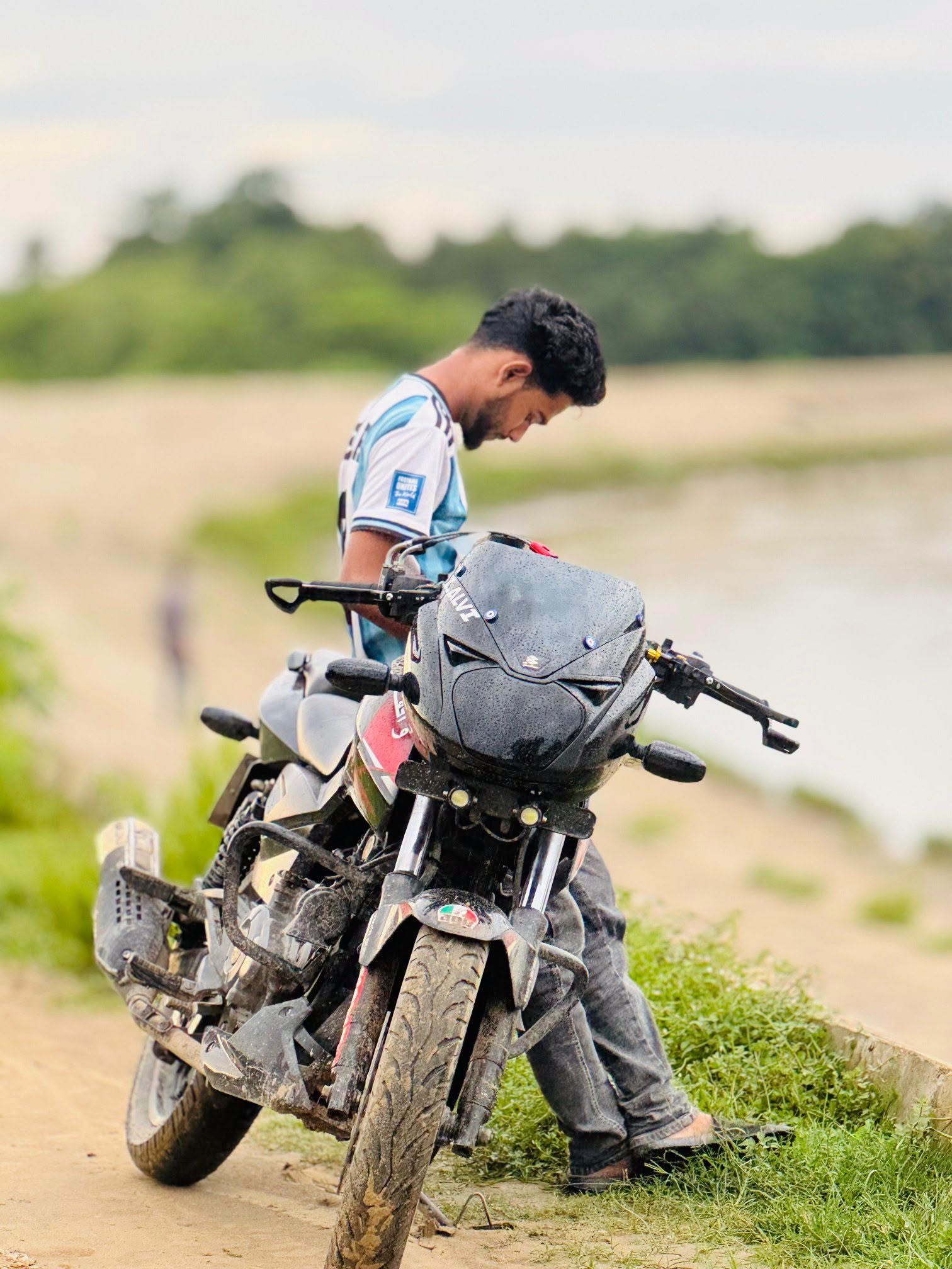 Bangladeshi Facebook Personality Dies In Motorcycle Crash GoreCenter bangladeshi-facebook-personality-dies-in-motorcycle-crash-gorecenter