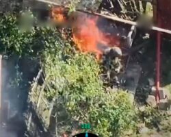 Burning Russian soldier finished off by Ukrainian drone