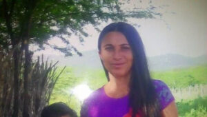 Woman stabbed to death by her boyfriend