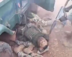 Jihadists shoot at bodies of fallen Malian soldiers