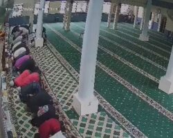 Man suddenly dies while praying at mosque