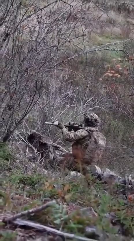 Mercenary hit by RPG round • GoreCenter