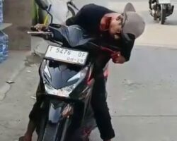Motorcyclist bleeds profusely after kite wire slashes his throat